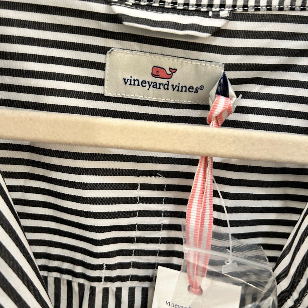 Vineyard Vines Shift dress NWT. Black and white stripes - Picture 4 of 6